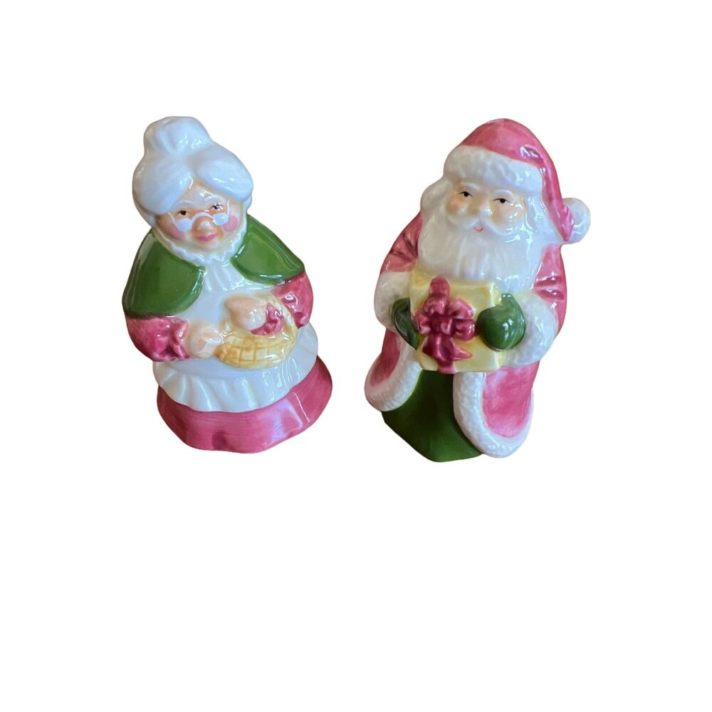 Vintage Salt and Pepper Shakers Christmas Santa and Mrs Claus